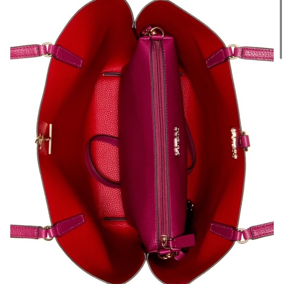 New GUESS Fuchsia Tote - Picture 5 of 5